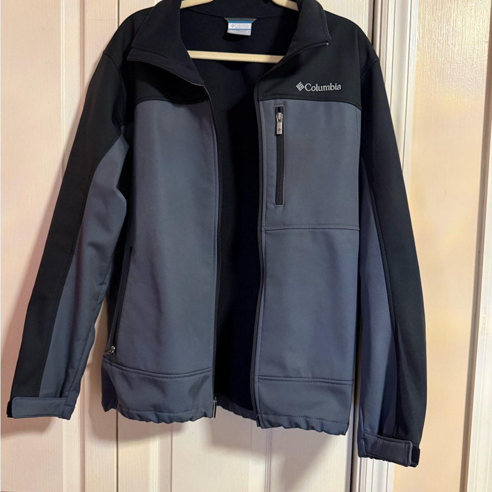Columbia Two-Tone Black and Gray‎ Jacket